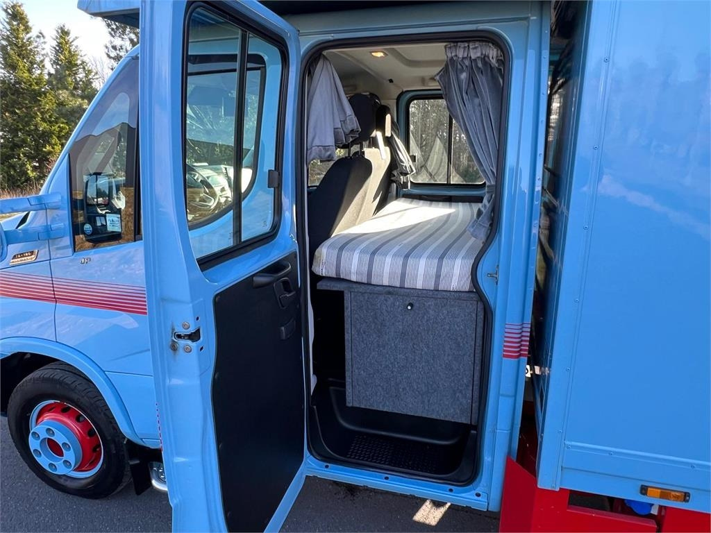 Iveco Daily 70C18 - dobbelt cab - Koffer LKW: das Bild 4 Iveco Daily 70C18 - dobbelt cab - Koffer LKW: das Bild 4