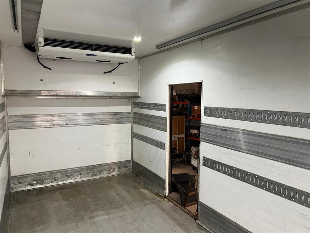 Mercedes-Benz Actros 2530 L 6x2*4 - Kühlkoffer LKW: das Bild 4 Mercedes-Benz Actros 2530 L 6x2*4 - Kühlkoffer LKW: das Bild 4