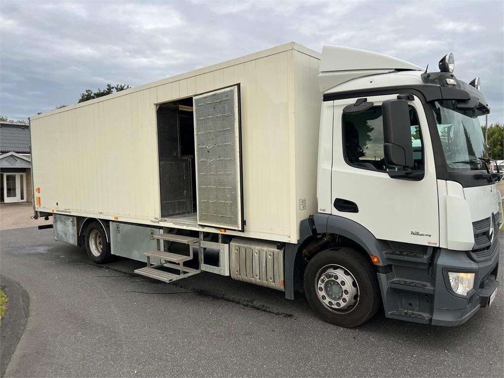 Mercedes-Benz Antos 1824 LnR - Koffer LKW: das Bild 5 Mercedes-Benz Antos 1824 LnR - Koffer LKW: das Bild 5