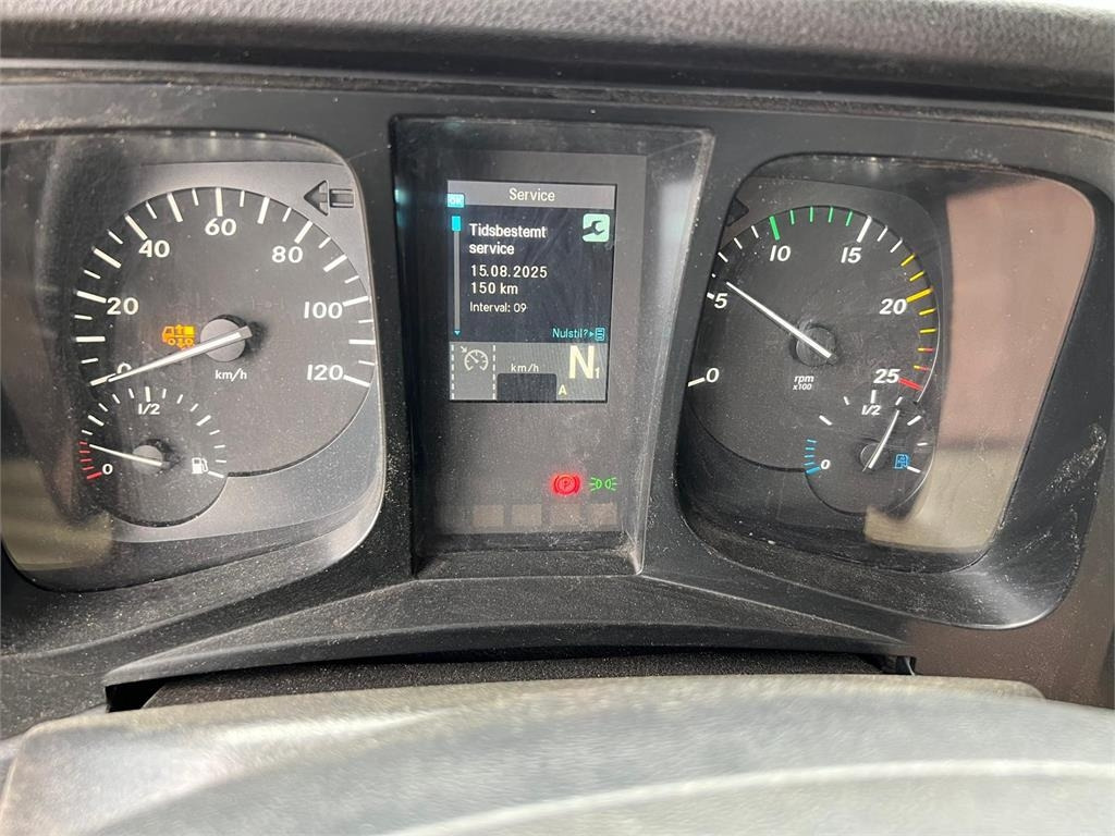Absetzkipper Mercedes-Benz Antos 2546 L: das Bild 16