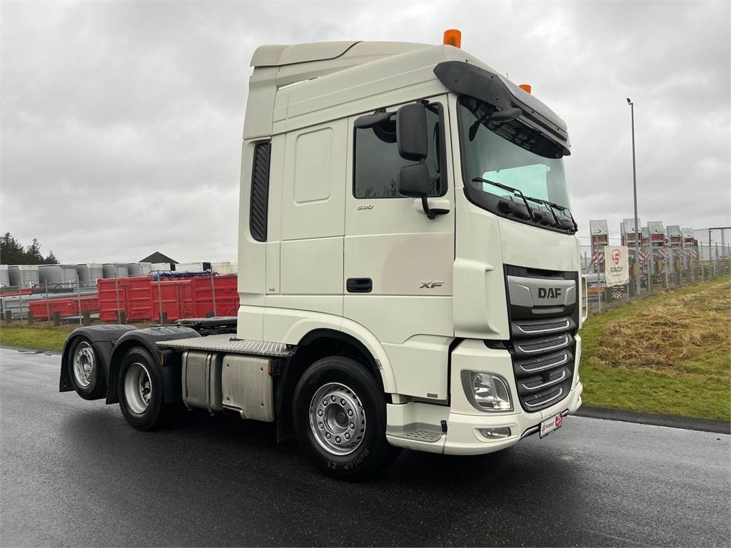 DAF XF 530 6x2 FTR - Sattelzugmaschine: das Bild 2 DAF XF 530 6x2 FTR - Sattelzugmaschine: das Bild 2