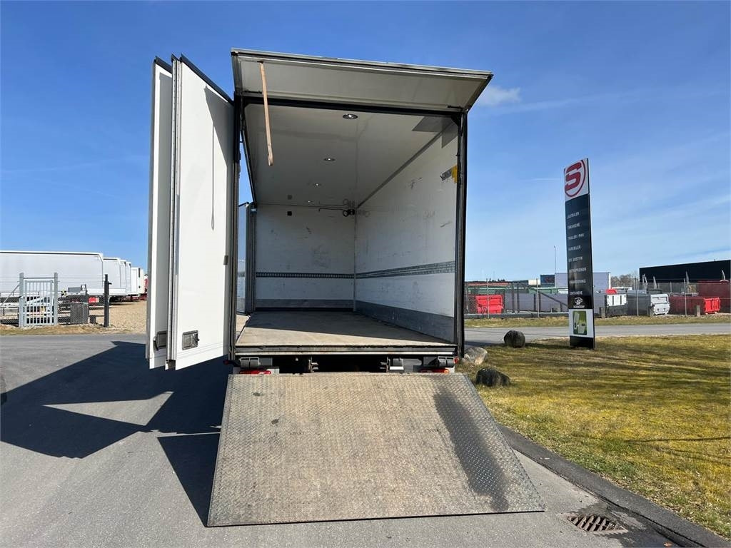 Volvo FL 16 ton 250HK - Koffer LKW: das Bild 2 Volvo FL 16 ton 250HK - Koffer LKW: das Bild 2