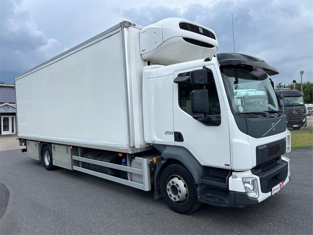 Volvo FL 250 16 ton - Kühlkoffer LKW: das Bild 2 Volvo FL 250 16 ton - Kühlkoffer LKW: das Bild 2