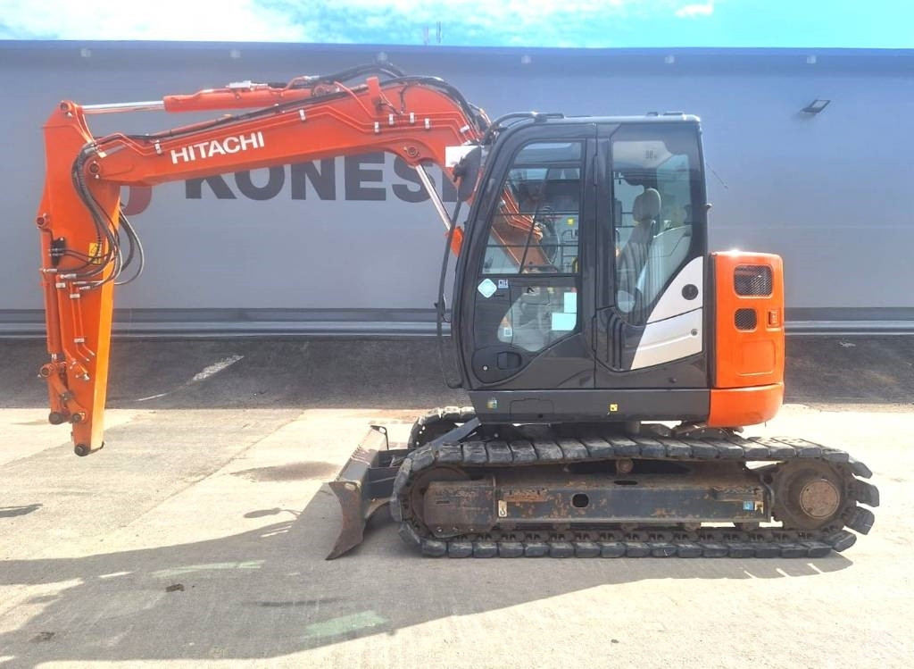 Hitachi MYYTY! SOLD! ZX85US-6 PIENET TUNNIT - Minibagger: das Bild 1 Hitachi MYYTY! SOLD! ZX85US-6 PIENET TUNNIT - Minibagger: das Bild 1