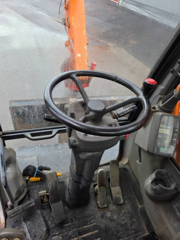 Mobilbagger Hitachi ZX160 W PYÖRITTÄJÄLLÄ: das Bild 15