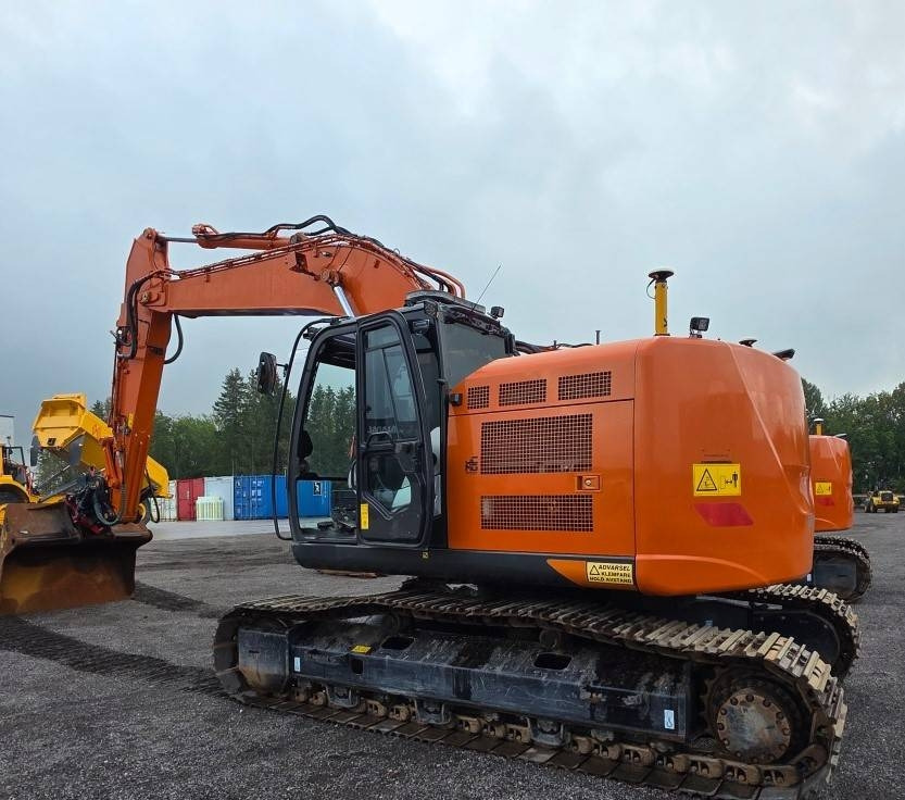 Hitachi ZX225USRLC-6 - Kettenbagger: das Bild 1 Hitachi ZX225USRLC-6 - Kettenbagger: das Bild 1