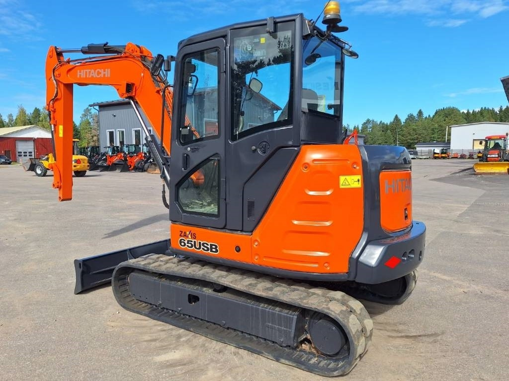 Hitachi ZX65USB-5 - Minibagger: das Bild 2 Hitachi ZX65USB-5 - Minibagger: das Bild 2