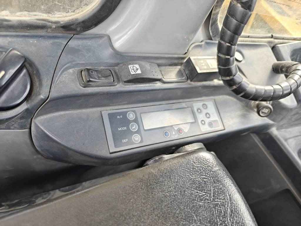 New Holland E225BSR ENGCONILLA - Kettenbagger: das Bild 3 New Holland E225BSR ENGCONILLA - Kettenbagger: das Bild 3