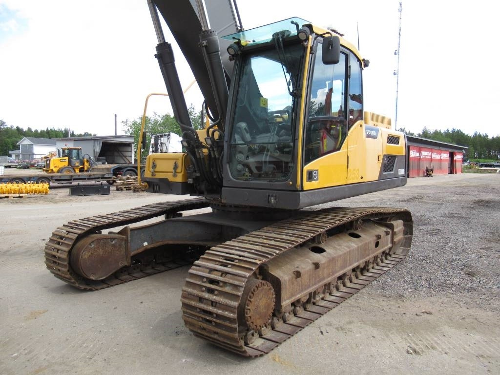 Kettenbagger Volvo EC300DL PYÖRITTÄJÄLLÄ: das Bild 13