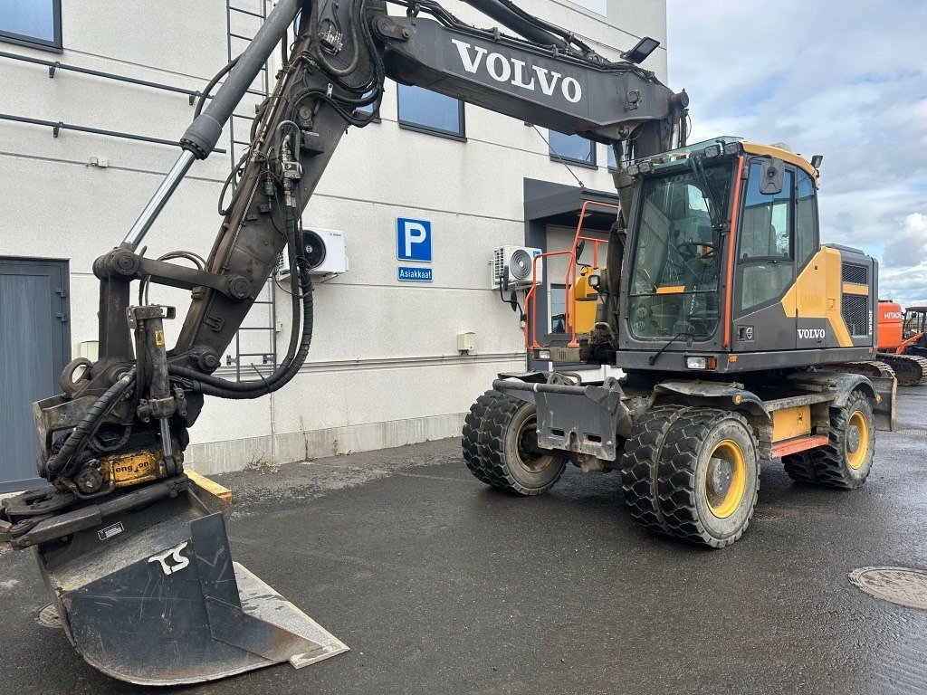 Volvo EW160E PYÖRITTÄJÄLLÄ - Mobilbagger: das Bild 2 Volvo EW160E PYÖRITTÄJÄLLÄ - Mobilbagger: das Bild 2