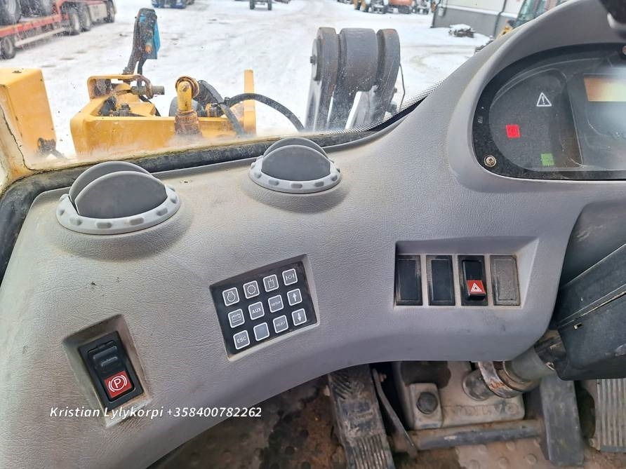 Radlader Volvo L120E: das Bild 31