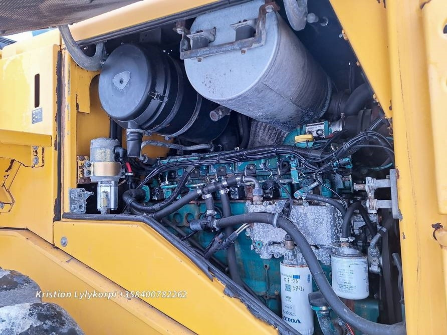 Radlader Volvo L120E: das Bild 19