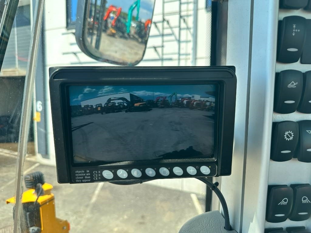 Radlader Volvo L70G vipuohjaus, 3' ja 4' hydr: das Bild 17