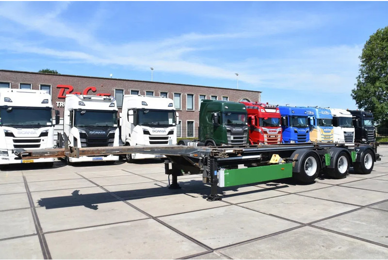 Renders ROC 16.30 - X-STEERING - LIFT AXLE - BPW AXLES - DISC BRAKES - EXTENDABLE - - Container/ Wechselfahrgestell Auflieger: das Bild 5 Renders ROC 16.30 - X-STEERING - LIFT AXLE - BPW AXLES - DISC BRAKES - EXTENDABLE - - Container/ Wechselfahrgestell Auflieger: das Bild 5