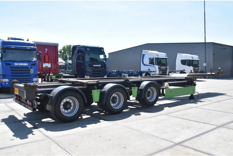 Renders ROC 16.30 - X-STEERING - LIFT AXLE - BPW AXLES - DISC BRAKES - EXTENDABLE - - Container/ Wechselfahrgestell Auflieger: das Bild 2 Renders ROC 16.30 - X-STEERING - LIFT AXLE - BPW AXLES - DISC BRAKES - EXTENDABLE - - Container/ Wechselfahrgestell Auflieger: das Bild 2