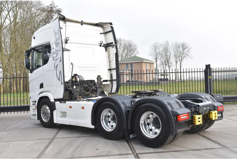 Scania R 460 NGS 6x4NB - SUPER - FULL AIR - RETARDER - 148 TKM - PARK. AIRCO - HYDRAULIC SYSTEM - LED - LEATHER SEATS - EXCELLENT CONDI - Sattelzugmaschine: das Bild 3 Scania R 460 NGS 6x4NB - SUPER - FULL AIR - RETARDER - 148 TKM - PARK. AIRCO - HYDRAULIC SYSTEM - LED - LEATHER SEATS - EXCELLENT CONDI - Sattelzugmaschine: das Bild 3
