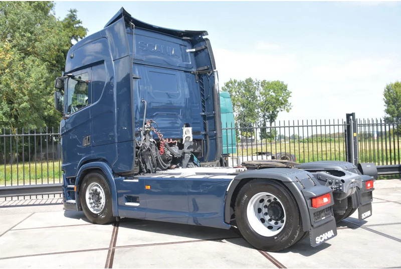 Scania S450 NGS 4x2NB - FULL AIR - RETARDER - ACC - PARK. AIRCO - 2 x FUEL TANKS - TOP CONDITION - - Sattelzugmaschine: das Bild 3 Scania S450 NGS 4x2NB - FULL AIR - RETARDER - ACC - PARK. AIRCO - 2 x FUEL TANKS - TOP CONDITION - - Sattelzugmaschine: das Bild 3