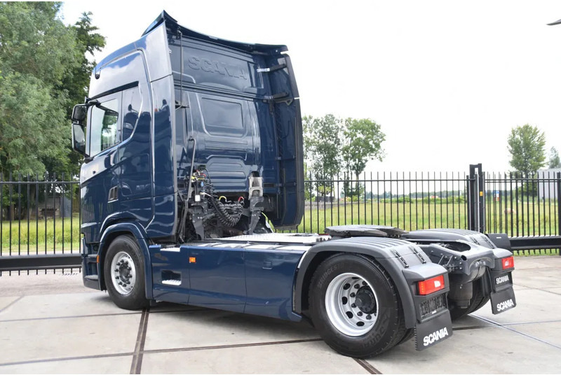 Scania S450 NGS 4x2NB - FULL AIR - RETARDER - ACC - PARK. AIRCO - 2 x FUEL TANKS - TOP CONDITION - - Sattelzugmaschine: das Bild 3 Scania S450 NGS 4x2NB - FULL AIR - RETARDER - ACC - PARK. AIRCO - 2 x FUEL TANKS - TOP CONDITION - - Sattelzugmaschine: das Bild 3