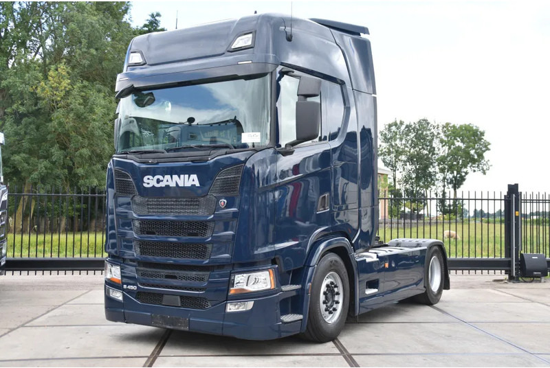 Scania S450 NGS 4x2NB - FULL AIR - RETARDER - ACC - PARK. AIRCO - 2 x FUEL TANKS - TOP CONDITION - - Sattelzugmaschine: das Bild 2 Scania S450 NGS 4x2NB - FULL AIR - RETARDER - ACC - PARK. AIRCO - 2 x FUEL TANKS - TOP CONDITION - - Sattelzugmaschine: das Bild 2