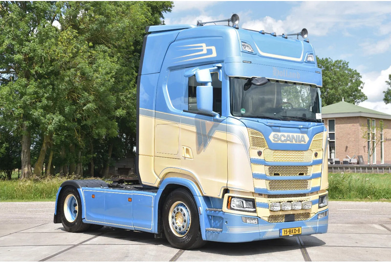 Scania S500 NGS 4x2NB - RETARDER - FULL AIR - PARK. AIRCO - FULL OPTIONS - 4 POINT AIR SUSPENSION - EXCELLENT CONDITION - - Sattelzugmaschine: das Bild 1 Scania S500 NGS 4x2NB - RETARDER - FULL AIR - PARK. AIRCO - FULL OPTIONS - 4 POINT AIR SUSPENSION - EXCELLENT CONDITION - - Sattelzugmaschine: das Bild 1
