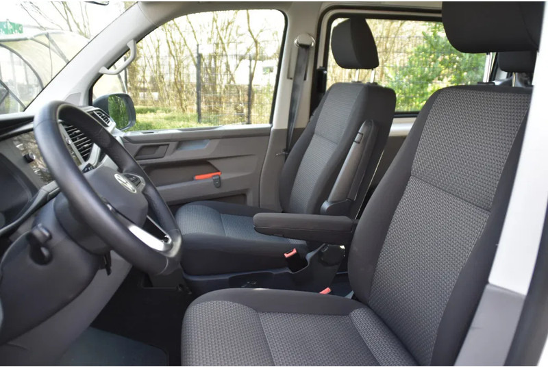Volkswagen Transporter 2.0 TDI - 110 KW - ONLY 10 TKM - AUT. GEARBOX - NAVI - CAMERA - SLIDING DOOR - LIKE NEW !! - Kleintransporter, Transporter mit Doppelkabine: das Bild 4 Volkswagen Transporter 2.0 TDI - 110 KW - ONLY 10 TKM - AUT. GEARBOX - NAVI - CAMERA - SLIDING DOOR - LIKE NEW !! - Kleintransporter, Transporter mit Doppelkabine: das Bild 4