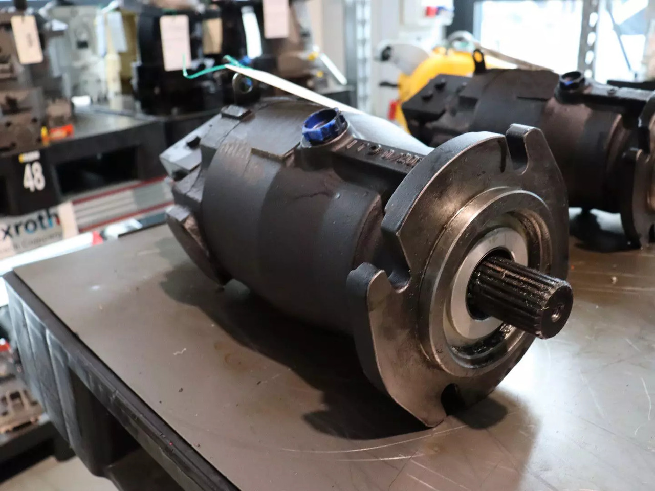 DANFOSS / SAUER SMF 23 - Hydraulikmotor für Baumaschine: das Bild 2 DANFOSS / SAUER SMF 23 - Hydraulikmotor für Baumaschine: das Bild 2