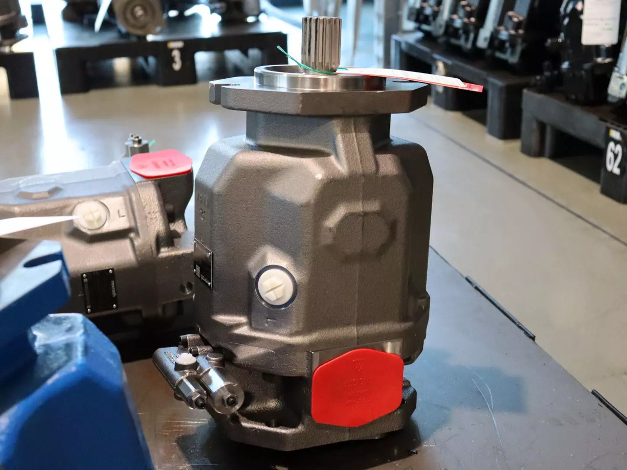REXROTH A10VO100DFR/31R-VSC62K68 - Hydraulikpumpe für Baumaschine: das Bild 1 REXROTH A10VO100DFR/31R-VSC62K68 - Hydraulikpumpe für Baumaschine: das Bild 1