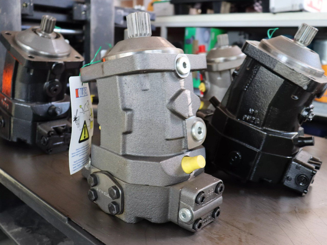 REXROTH A6VM060HA2T30004F/71MWV0M4Z8200-0 - Hydraulikmotor für Baumaschine: das Bild 1 REXROTH A6VM060HA2T30004F/71MWV0M4Z8200-0 - Hydraulikmotor für Baumaschine: das Bild 1