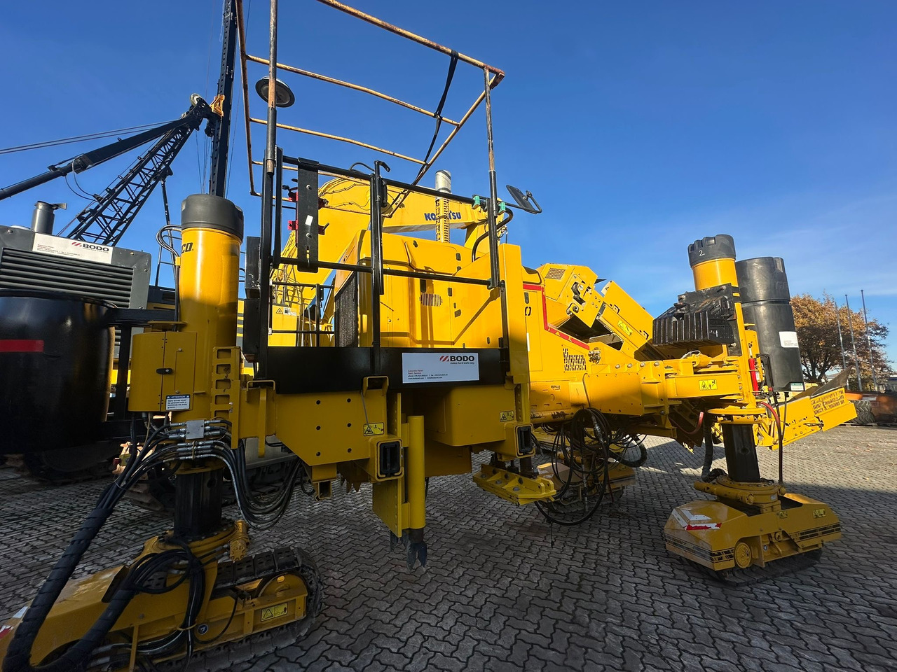 GOMACO 3300 - Gleitschalungsfertiger: das Bild 2 GOMACO 3300 - Gleitschalungsfertiger: das Bild 2