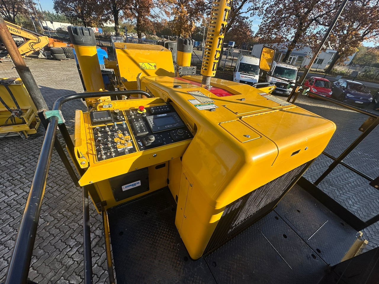 GOMACO 3300 - Gleitschalungsfertiger: das Bild 5 GOMACO 3300 - Gleitschalungsfertiger: das Bild 5