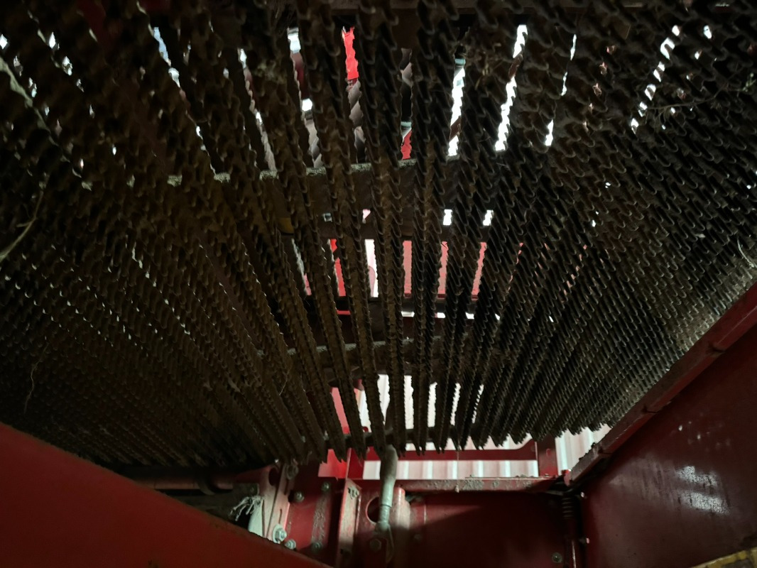 GRIMME SE-150-60-UB XXL - Kartoffelroder: das Bild 4 GRIMME SE-150-60-UB XXL - Kartoffelroder: das Bild 4