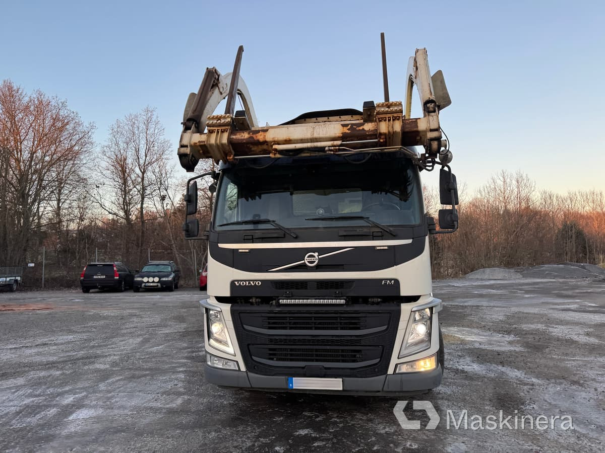 Frontlastare Volvo FM 62 TR - Müllwagen: das Bild 2 Frontlastare Volvo FM 62 TR - Müllwagen: das Bild 2