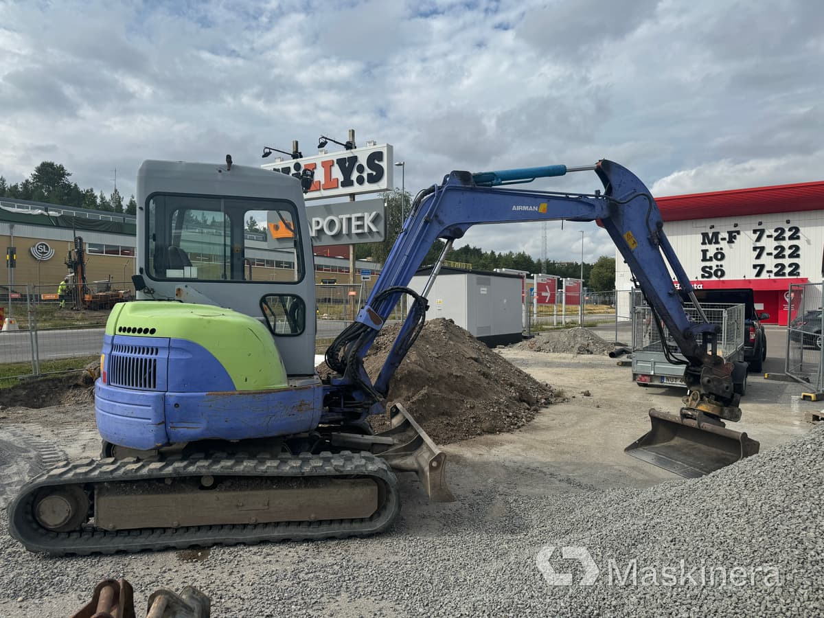 Grävmaskin Airman AX50U - Kettenbagger: das Bild 4 Grävmaskin Airman AX50U - Kettenbagger: das Bild 4