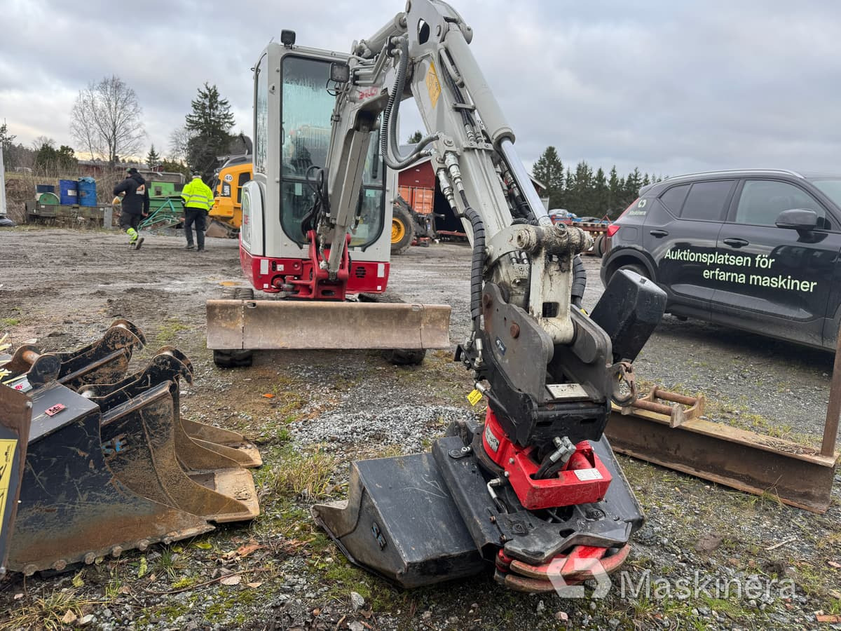 Grävmaskin Takeuchi TB225 - Kettenbagger: das Bild 2 Grävmaskin Takeuchi TB225 - Kettenbagger: das Bild 2