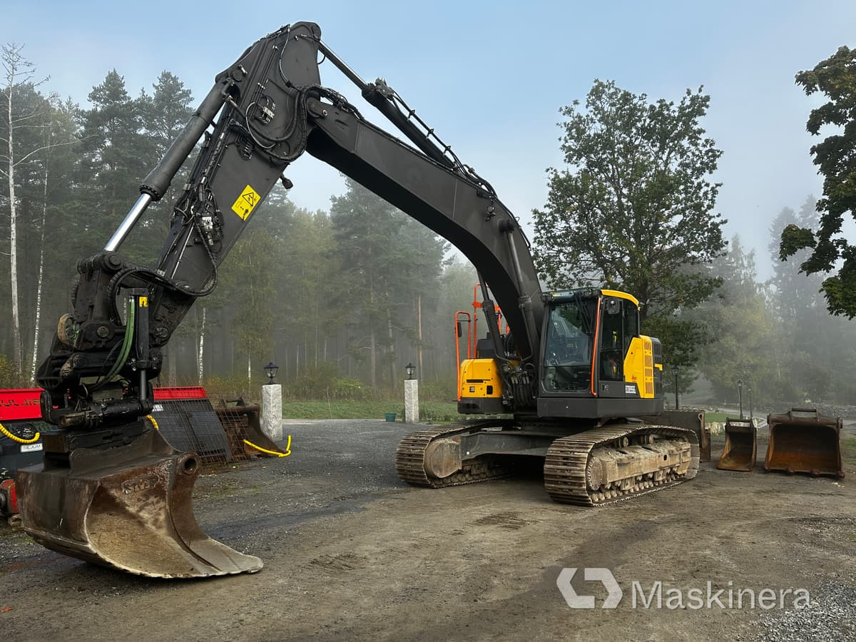 Grävmaskin Volvo ECR355EL GPS & tillbehör - Kettenbagger: das Bild 1 Grävmaskin Volvo ECR355EL GPS & tillbehör - Kettenbagger: das Bild 1