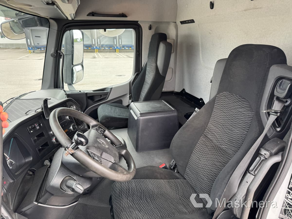Kühlkoffer LKW Kylbil Mercedes-Benz Antos: das Bild 12