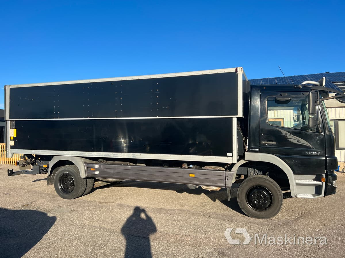 Lastbil Mercedes-Benz Atego 1224 L - Koffer LKW: das Bild 4 Lastbil Mercedes-Benz Atego 1224 L - Koffer LKW: das Bild 4