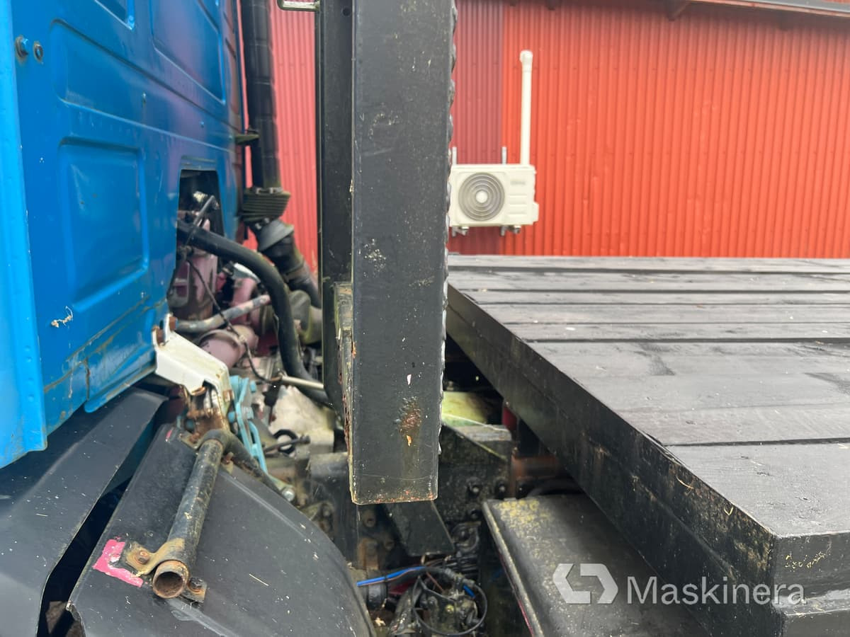 Lastbil Scania P112 M 6x2 - Pritsche LKW: das Bild 5 Lastbil Scania P112 M 6x2 - Pritsche LKW: das Bild 5