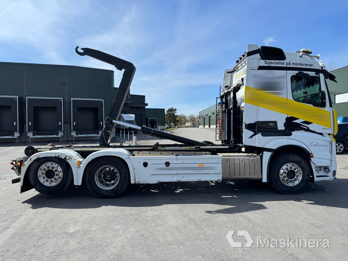 Lastväxlare Mercedes-Benz Actros - Abrollkipper: das Bild 5 Lastväxlare Mercedes-Benz Actros - Abrollkipper: das Bild 5