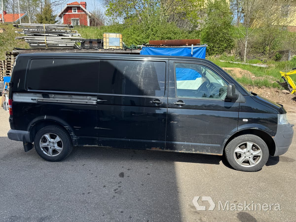 Skåpbil Volkswagen Transporter 2.5 TDI - Kleintransporter: das Bild 4 Skåpbil Volkswagen Transporter 2.5 TDI - Kleintransporter: das Bild 4