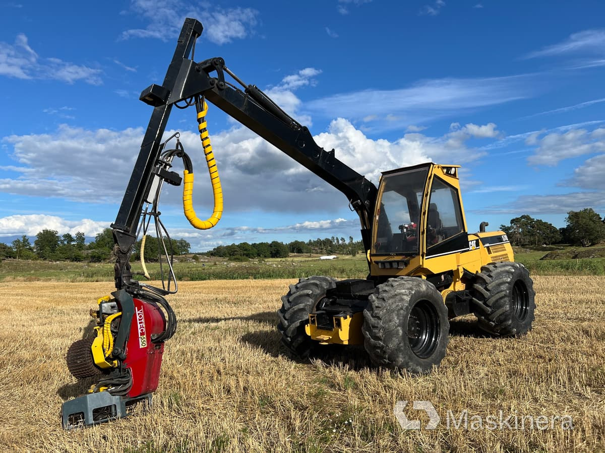 Harvester Skördare Cat 570: das Bild 1