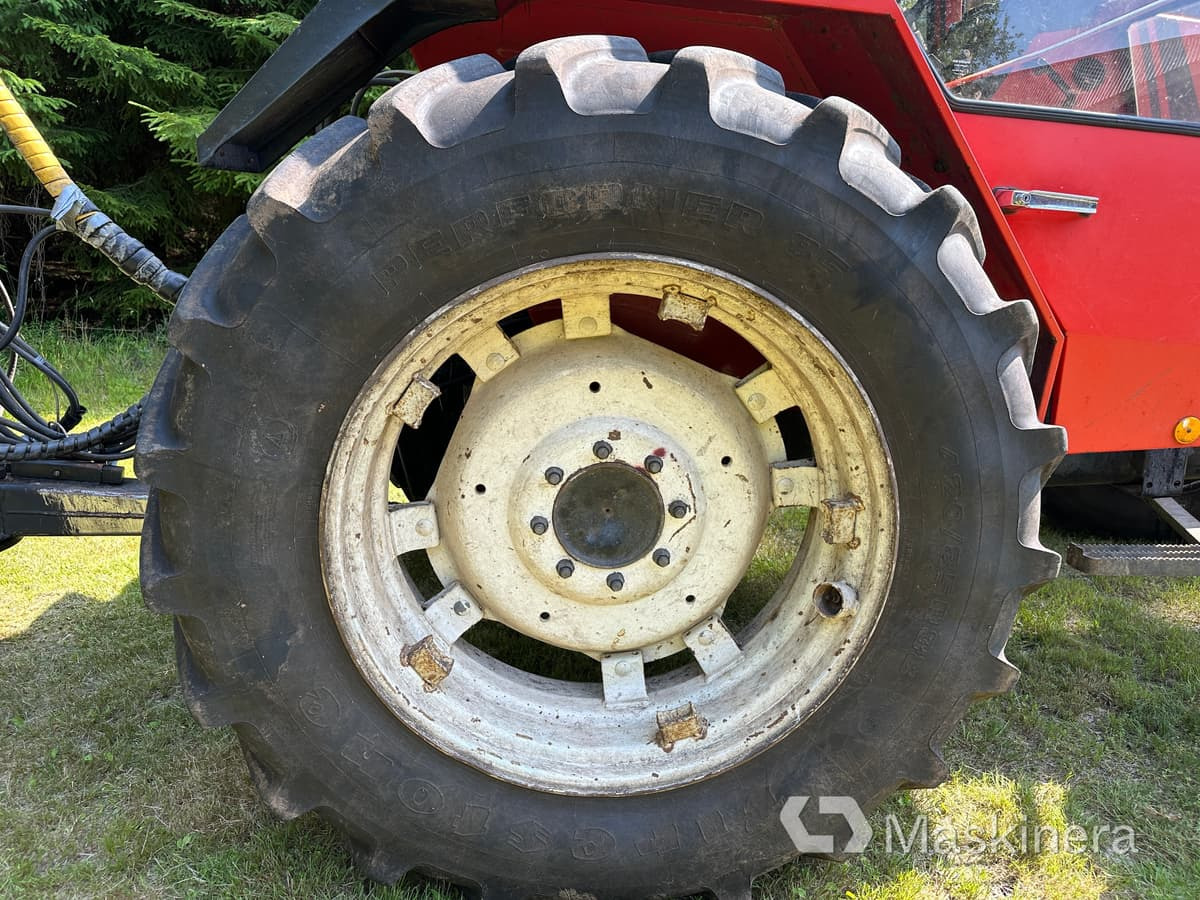 Traktor, Rückewagen Traktor Volvo BM 805-4 med skogsvagn och kran: das Bild 30