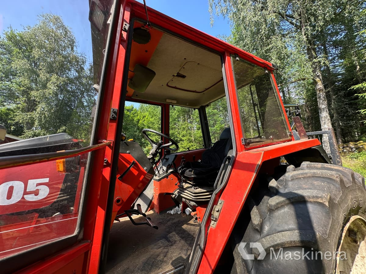 Traktor, Rückewagen Traktor Volvo BM 805-4 med skogsvagn och kran: das Bild 13