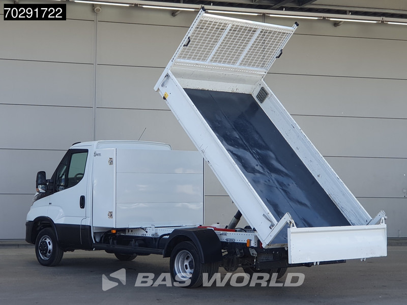 Iveco Daily 35C16 3.0L Open Laadbak met Kist Dubbellucht 3,5t Trekhaak Navi Airco Cruise Camera Euro6 Pritsche Pickup Open Box 2m3 Airco Tre - Pritsche Transporter: das Bild 2 Iveco Daily 35C16 3.0L Open Laadbak met Kist Dubbellucht 3,5t Trekhaak Navi Airco Cruise Camera Euro6 Pritsche Pickup Open Box 2m3 Airco Tre - Pritsche Transporter: das Bild 2