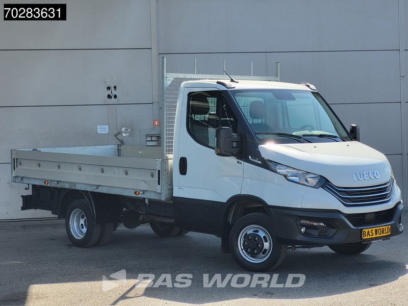 Iveco Daily 35C18 3.0L Open Laadbak Dubbellucht 3,5t Trekhaak Airco Cruise Camera Parkeersensoren Euro6 Meubelbak Koffer Airco Trekhaak Crui - Pritsche Transporter: das Bild 3 Iveco Daily 35C18 3.0L Open Laadbak Dubbellucht 3,5t Trekhaak Airco Cruise Camera Parkeersensoren Euro6 Meubelbak Koffer Airco Trekhaak Crui - Pritsche Transporter: das Bild 3