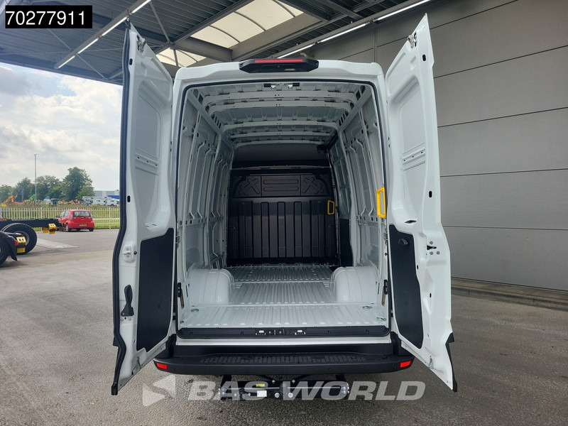 Iveco Daily 35C21 3.0L 210PK Automaat L2H2 Dubbellucht LED ACC 3.5t trekhaak Navi L2H2 12m3 Airco Trekhaak - Kastenwagen: das Bild 3 Iveco Daily 35C21 3.0L 210PK Automaat L2H2 Dubbellucht LED ACC 3.5t trekhaak Navi L2H2 12m3 Airco Trekhaak - Kastenwagen: das Bild 3