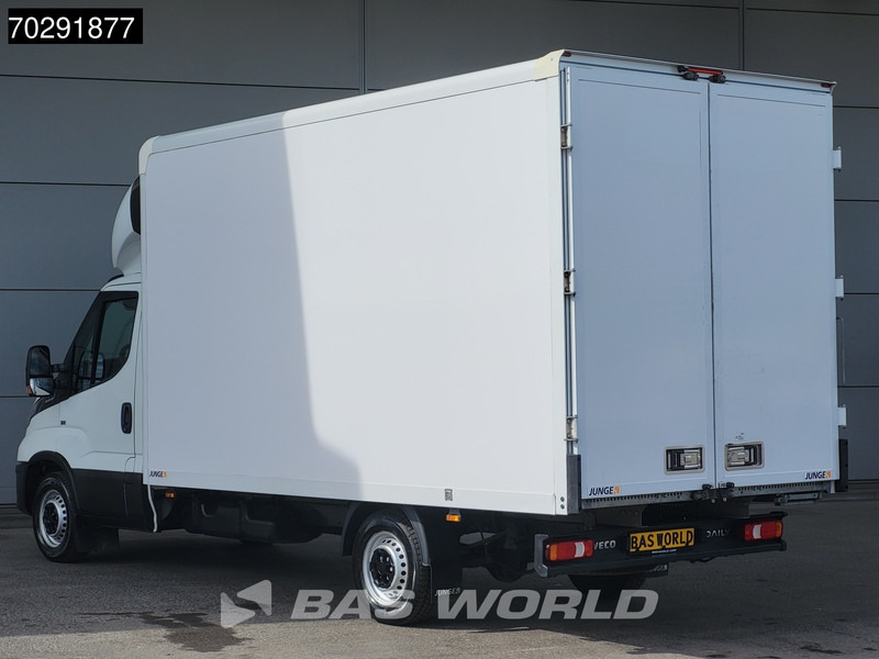 Iveco Daily 35S16 Automaat Bakwagen 160PK Achterdeuren Airco Camera Euro6 Meubelbak Koffer 21m3 Airco - Koffer Transporter: das Bild 2 Iveco Daily 35S16 Automaat Bakwagen 160PK Achterdeuren Airco Camera Euro6 Meubelbak Koffer 21m3 Airco - Koffer Transporter: das Bild 2