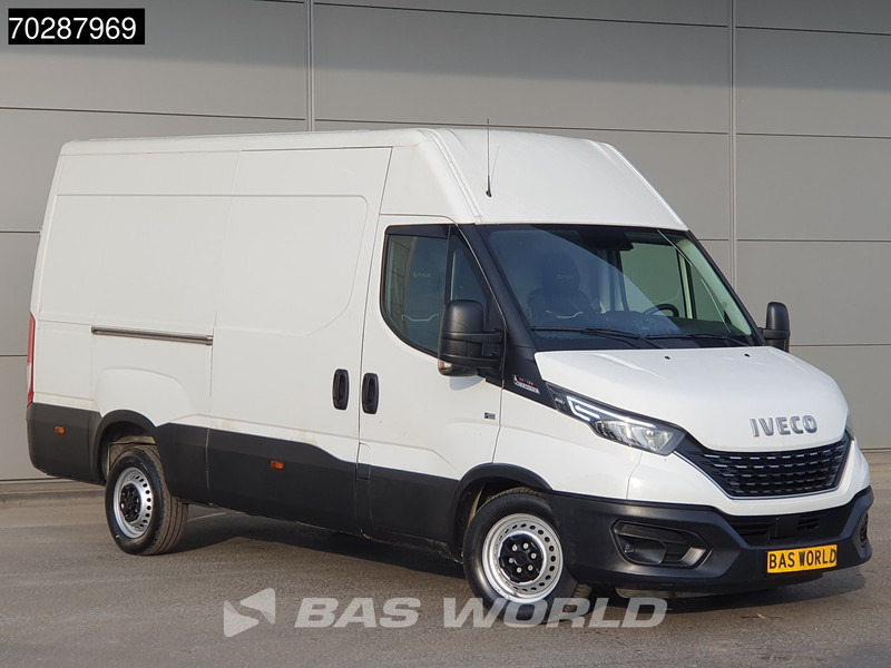 Iveco Daily 35S18 3.0L Automaat L2H2 3,5t Trekhaak 180PK LED Navi Airco Cruise Camera Euro6 L2 12m3 Airco Trekhaak Cruise control - Kastenwagen: das Bild 5 Iveco Daily 35S18 3.0L Automaat L2H2 3,5t Trekhaak 180PK LED Navi Airco Cruise Camera Euro6 L2 12m3 Airco Trekhaak Cruise control - Kastenwagen: das Bild 5