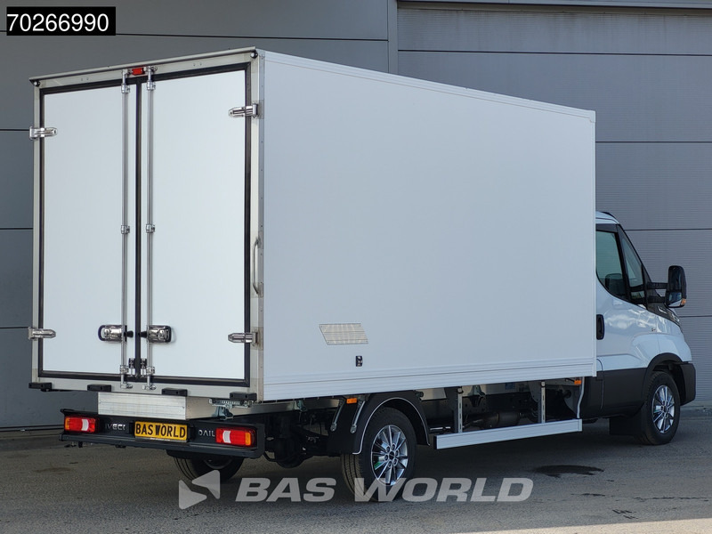 Iveco Daily 35S18 3.0L Koelwagen Vriezer Thermoking V-200 MAX 220V stekker -18 LED Navi Airco ACC Koel Koeler Kühler Kühlwagen Bakwagen Kühl - Kühltransporter: das Bild 5 Iveco Daily 35S18 3.0L Koelwagen Vriezer Thermoking V-200 MAX 220V stekker -18 LED Navi Airco ACC Koel Koeler Kühler Kühlwagen Bakwagen Kühl - Kühltransporter: das Bild 5