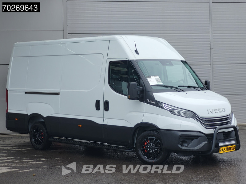 Iveco Daily 35S21 3.0L Automaat Black Edition 2025 model L2H2 Trekhaak Tacho ACC LED CarPlay Velgen Camera 12m3 Airco Trekhaak - Kastenwagen: das Bild 5 Iveco Daily 35S21 3.0L Automaat Black Edition 2025 model L2H2 Trekhaak Tacho ACC LED CarPlay Velgen Camera 12m3 Airco Trekhaak - Kastenwagen: das Bild 5